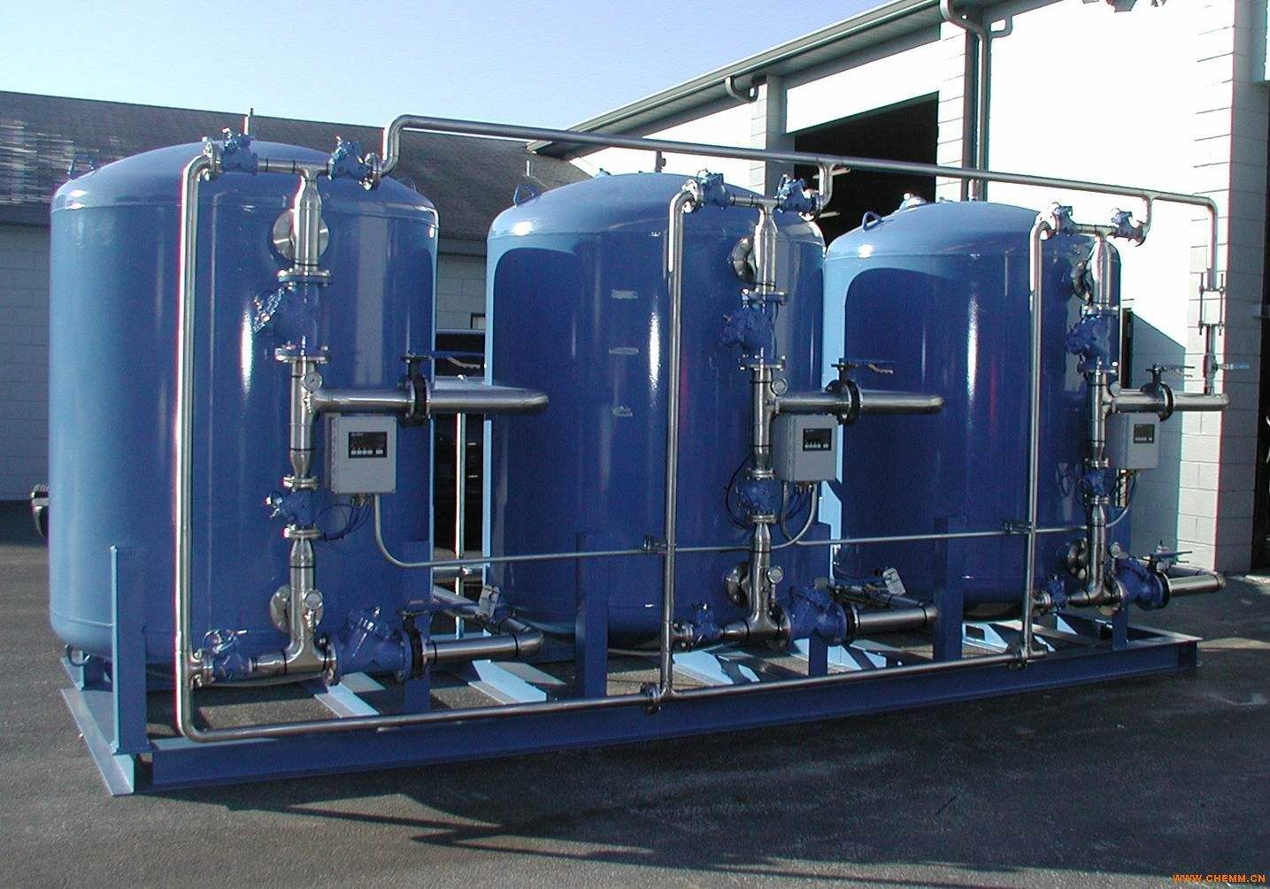 銅梁純凈水設(shè)備環(huán)保認(rèn)證產(chǎn)品與伺服電機(jī)的結(jié)合 創(chuàng)新技術(shù)與綠色發(fā)展的典范